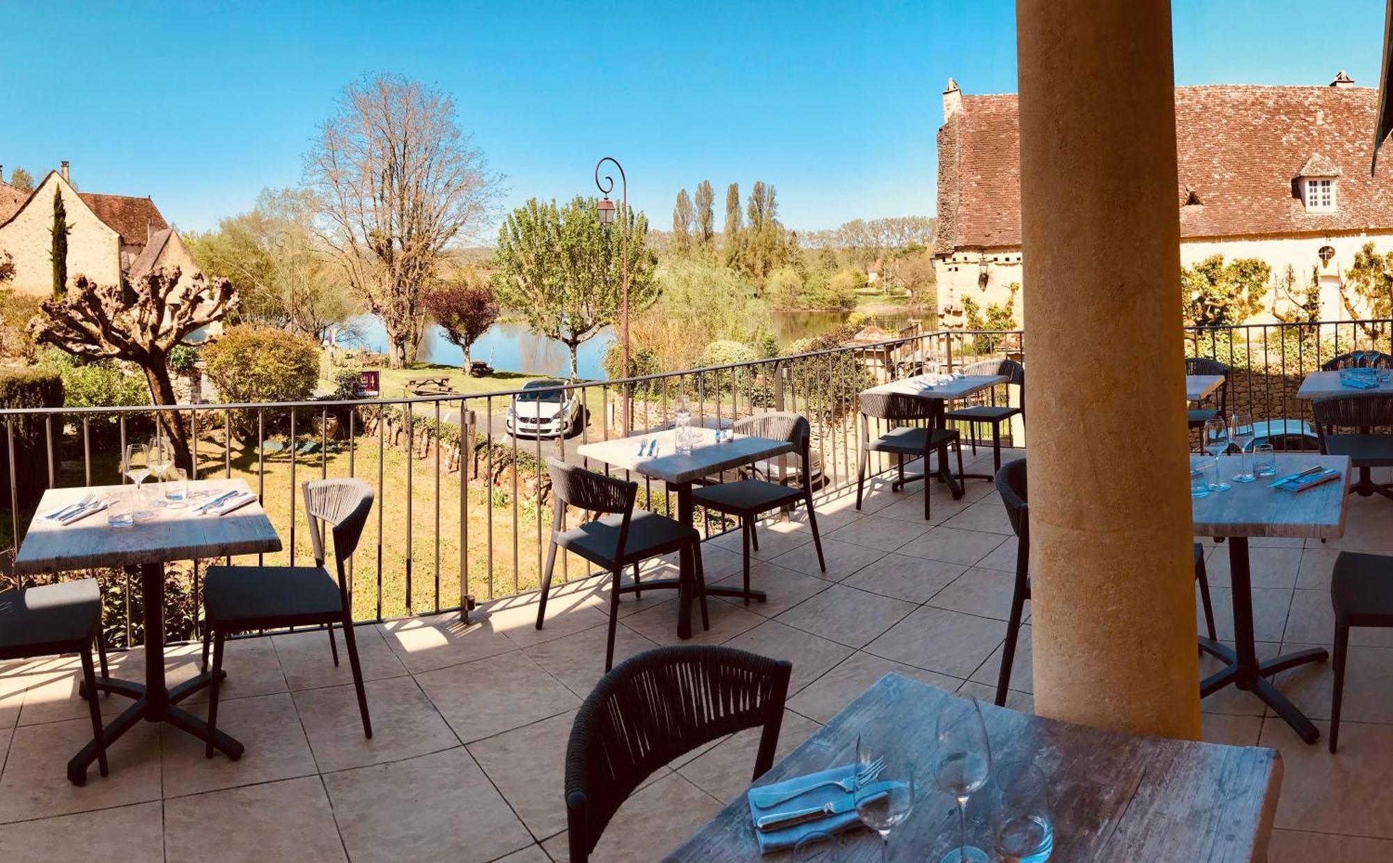Hotel-Restaurant Cote Rivage Badefols-sur-Dordogne ภายนอก รูปภาพ